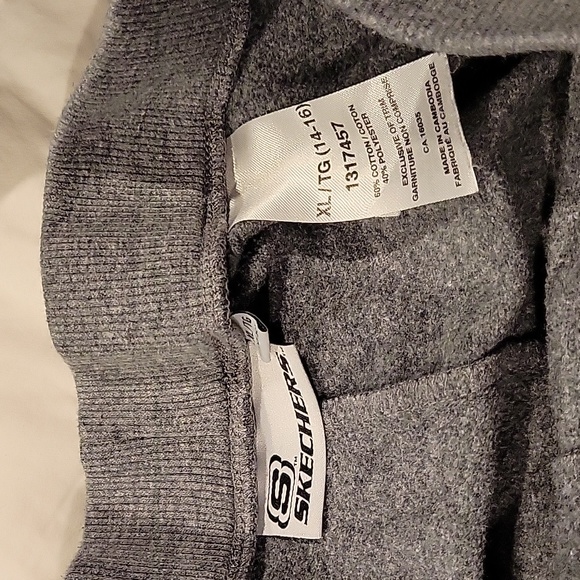 Sketches girls grey sweatpants woth pink stripe. Size xl 14-16 - Picture 2 of 2